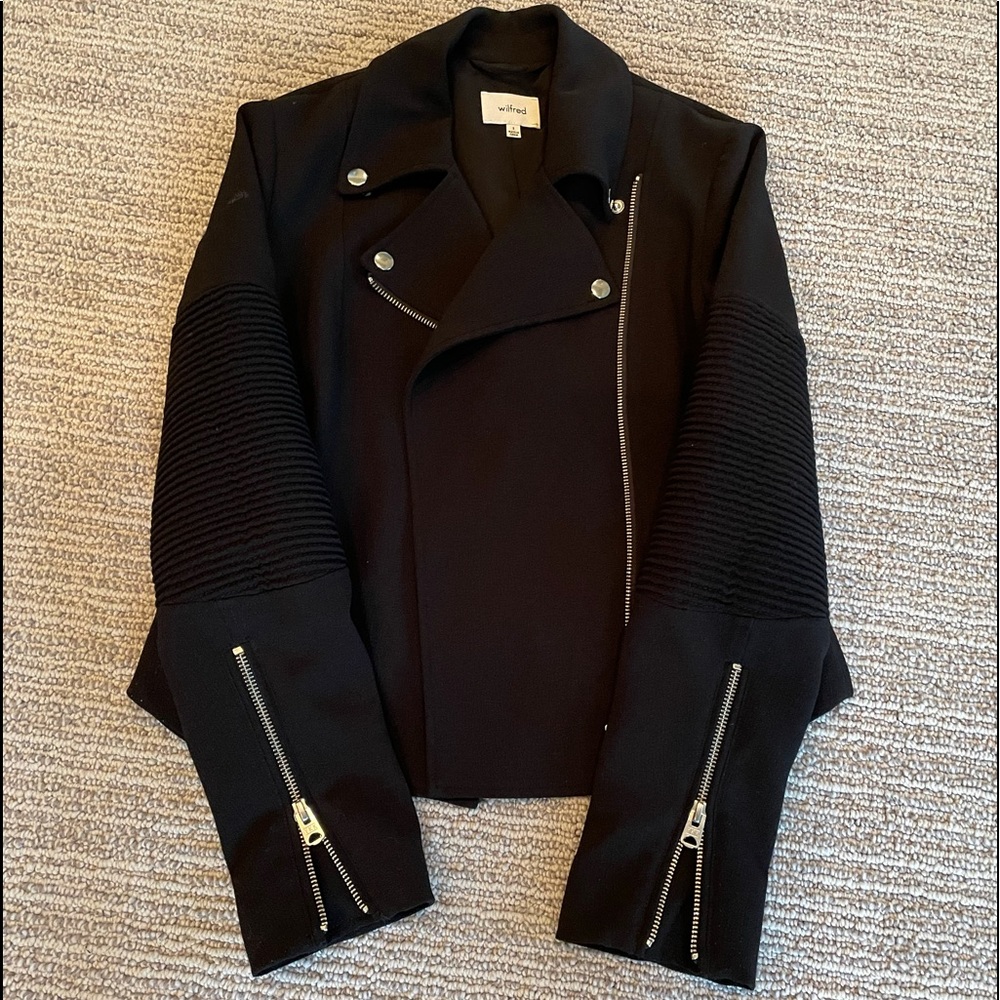 Aritzia Wilfred Moro Jacket